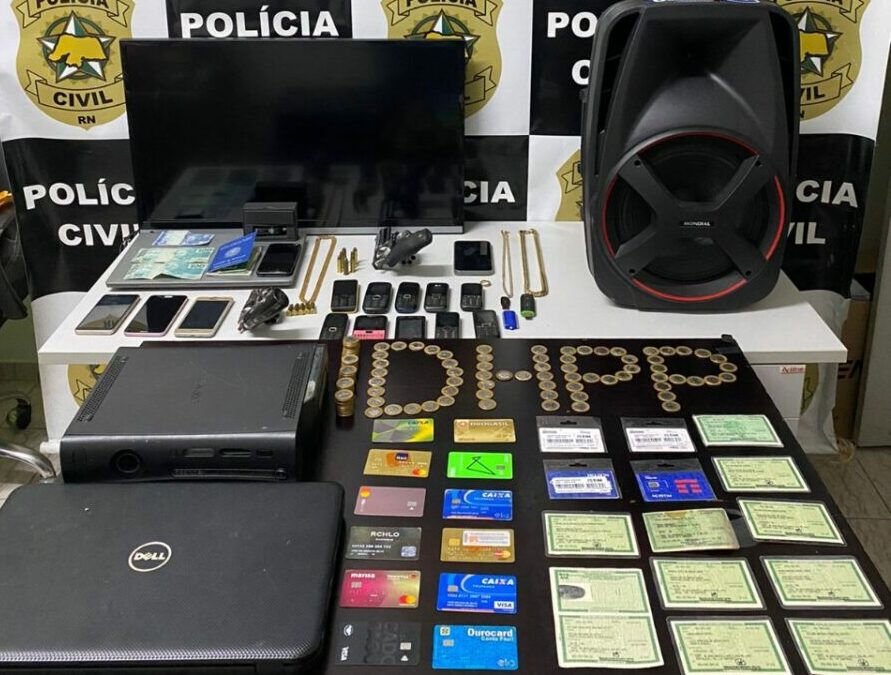 VÍDEO: Delegado fala sobre prisão de suspeitos pela morte de policial civil no RN; criminoso morreu em confronto - BAND RN: Portal de Notícias, Vídeos, Imagens, Entrevistas, Debates e Transmissões Ao Vivo, VÍDEO: Delegado fala sobre prisão de suspeitos pela morte de policial civil no RN; criminoso morreu em confronto - BAND RN: Portal de Notícias, Vídeos, Imagens, Entrevistas, Debates e Transmissões Ao Vivo,